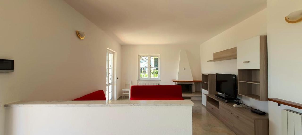 Casa Del Sole #Bluchalet Apartment Leivi ภายนอก รูปภาพ